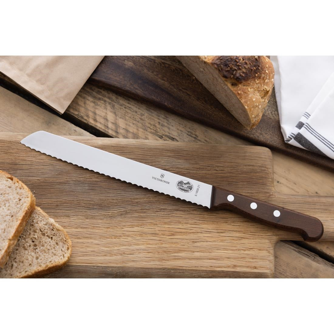 C648 Victorinox Wooden Handled Serrated Bread Knife 21.5cm JD Catering Equipment Solutions Ltd