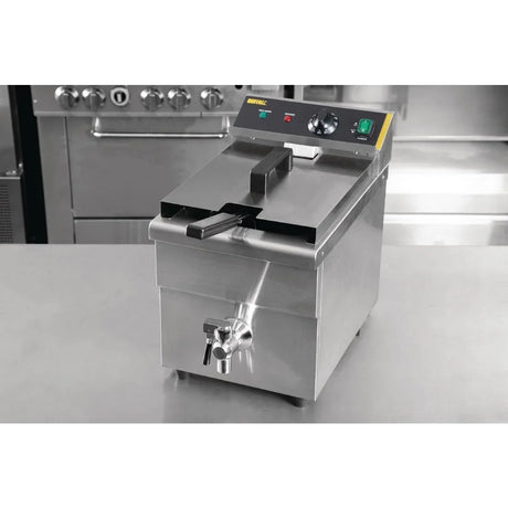 CP793 Buffalo Single Tank Single Basket Induction Fryer 3kW - JD Catering Equipment Solutions Ltd