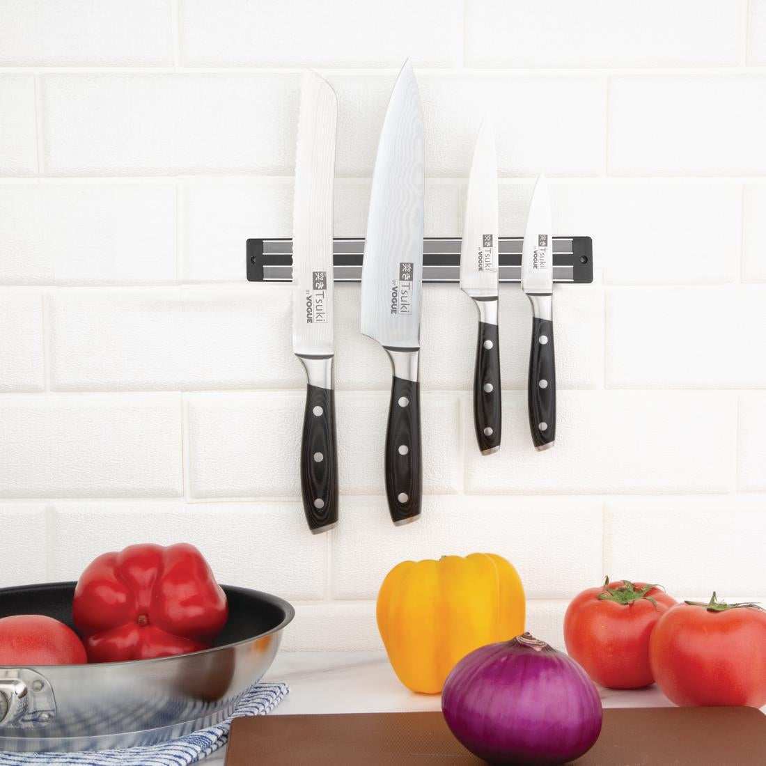 D720 Vogue Magnetic Knife Rack JD Catering Equipment Solutions Ltd