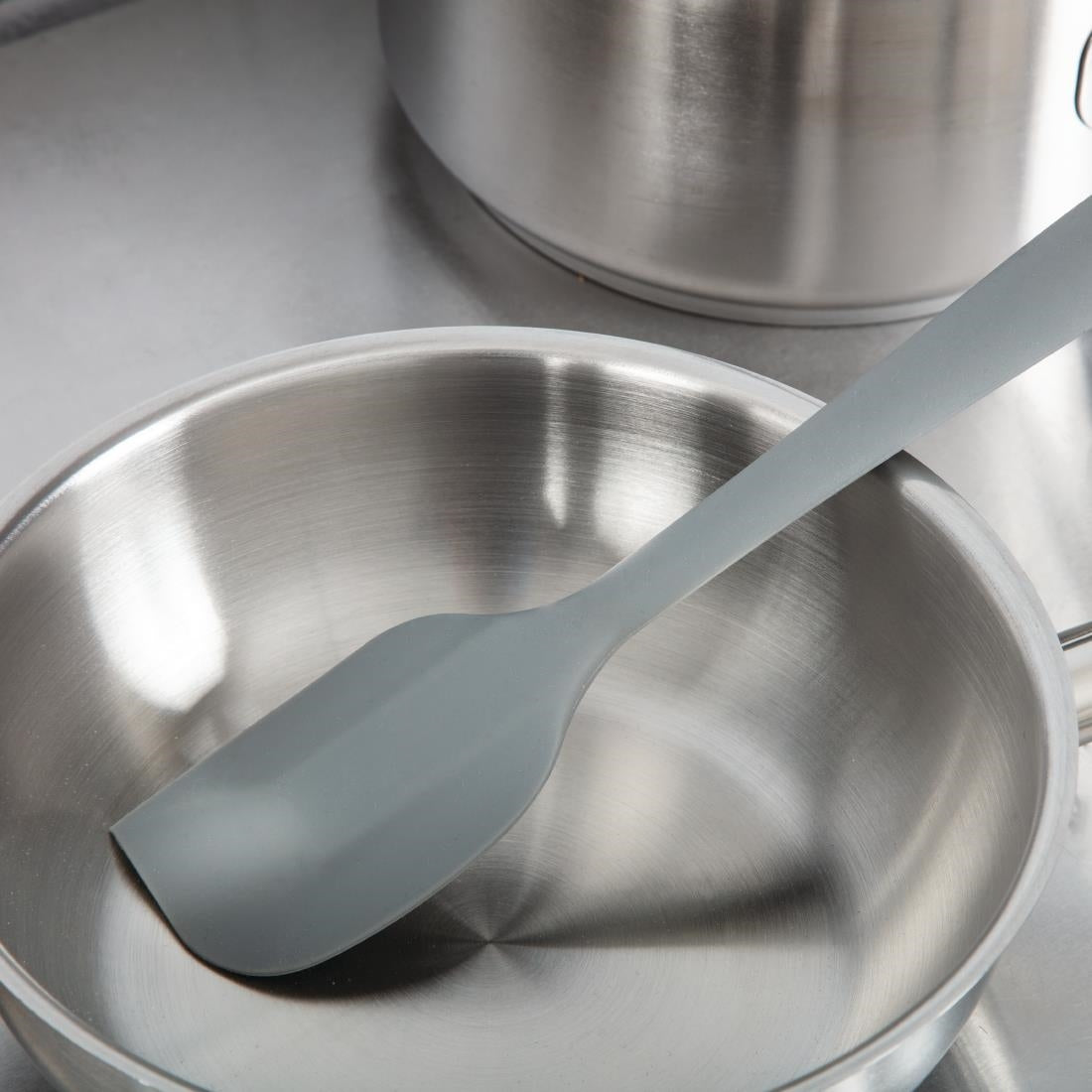 DA521 Vogue Silicone High Heat Large Spatula Grey JD Catering Equipment Solutions Ltd