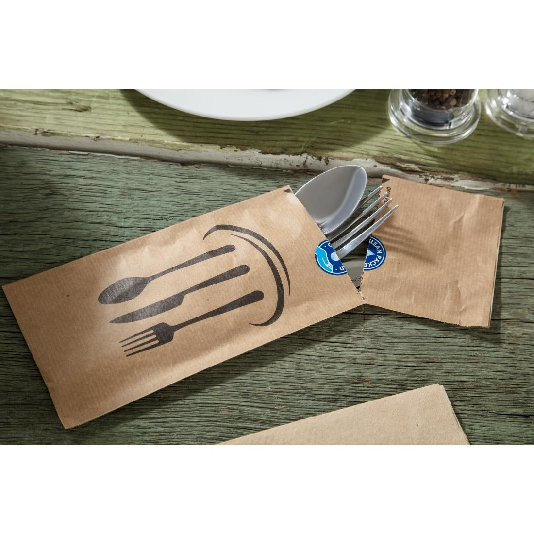 DF696 Kraft Recyclable Sealable Paper Cutlery Bags (Pack of 2000) JD Catering Equipment Solutions Ltd