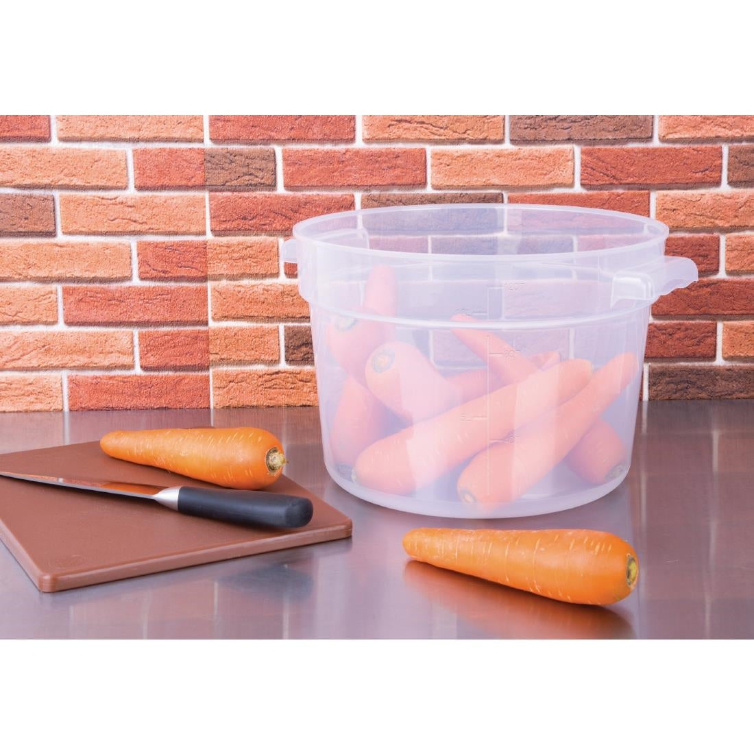 DJ961 Vogue Polypropylene Round Food Storage Container 10Ltr JD Catering Equipment Solutions Ltd