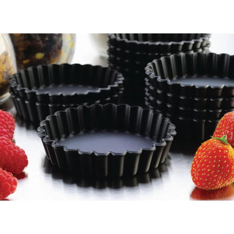 DN955 Matfer Bourgeat Exoglass Round Fluted Tartlet Mould 100mm (Pack of 12) - JD Catering Equipment Solutions Ltd
