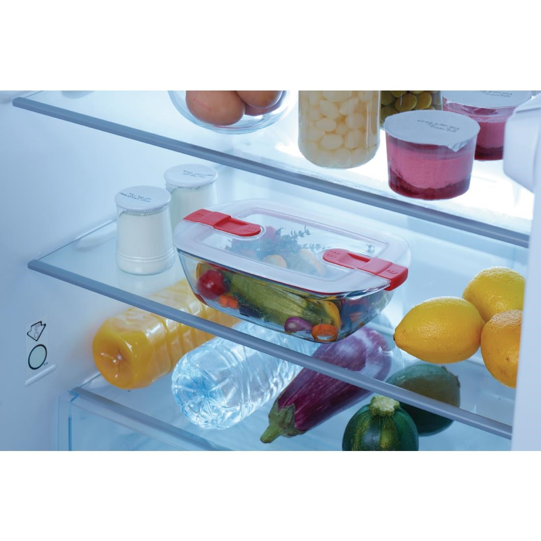 FC368 Pyrex Cook and Heat Rectangular Dish with Lid 2.6Ltr JD Catering Equipment Solutions Ltd