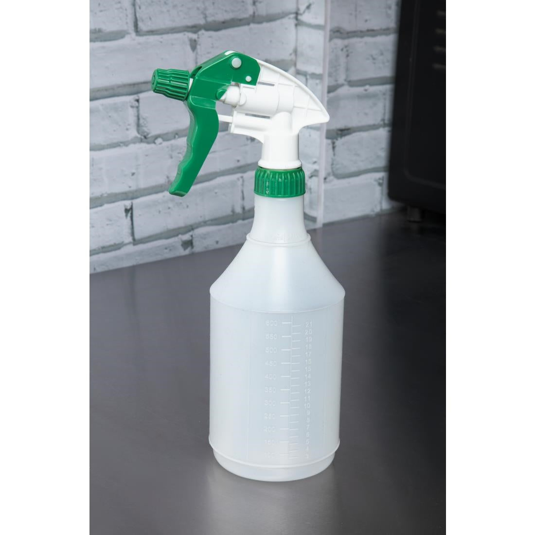 FN297 SYR Trigger Spray Bottle Green 750ml JD Catering Equipment Solutions Ltd