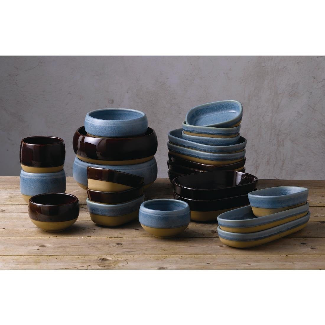 FR019 Churchill Emerge Dish Oslo Blue 170 x 120mm (Pack of 6) JD Catering Equipment Solutions Ltd