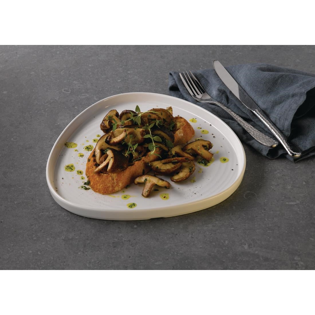 FR070 Churchill White Triangle Walled Chefs Plate 260mm (Pack of 6) JD Catering Equipment Solutions Ltd