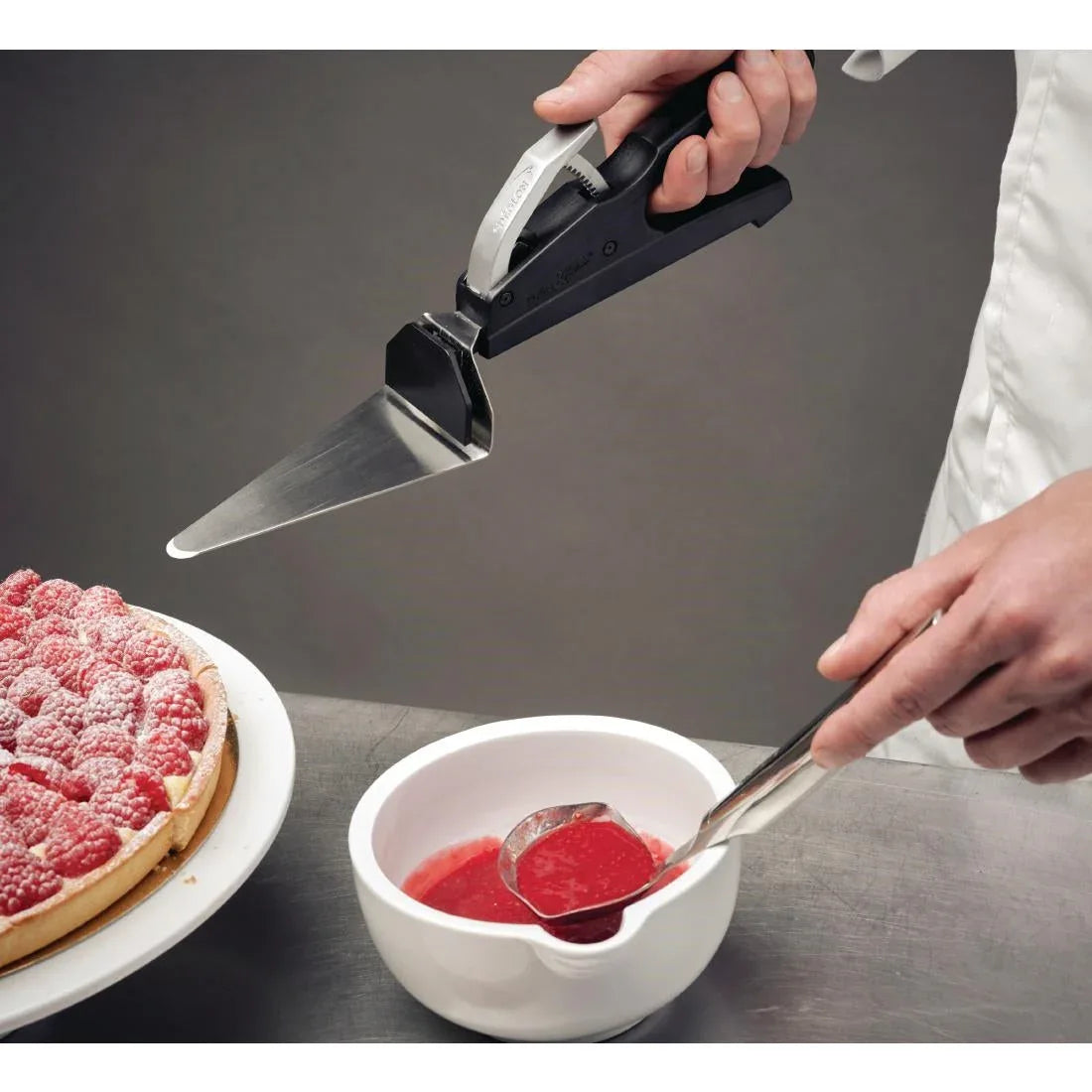 FR112 Deglon Push & Pull Pie and Pizza Server - JD Catering Equipment Solutions Ltd