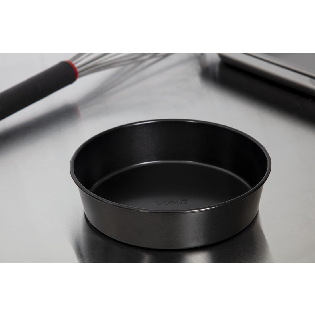 GC995 Vogue Non-Stick Cake Tin 165mm JD Catering Equipment Solutions Ltd