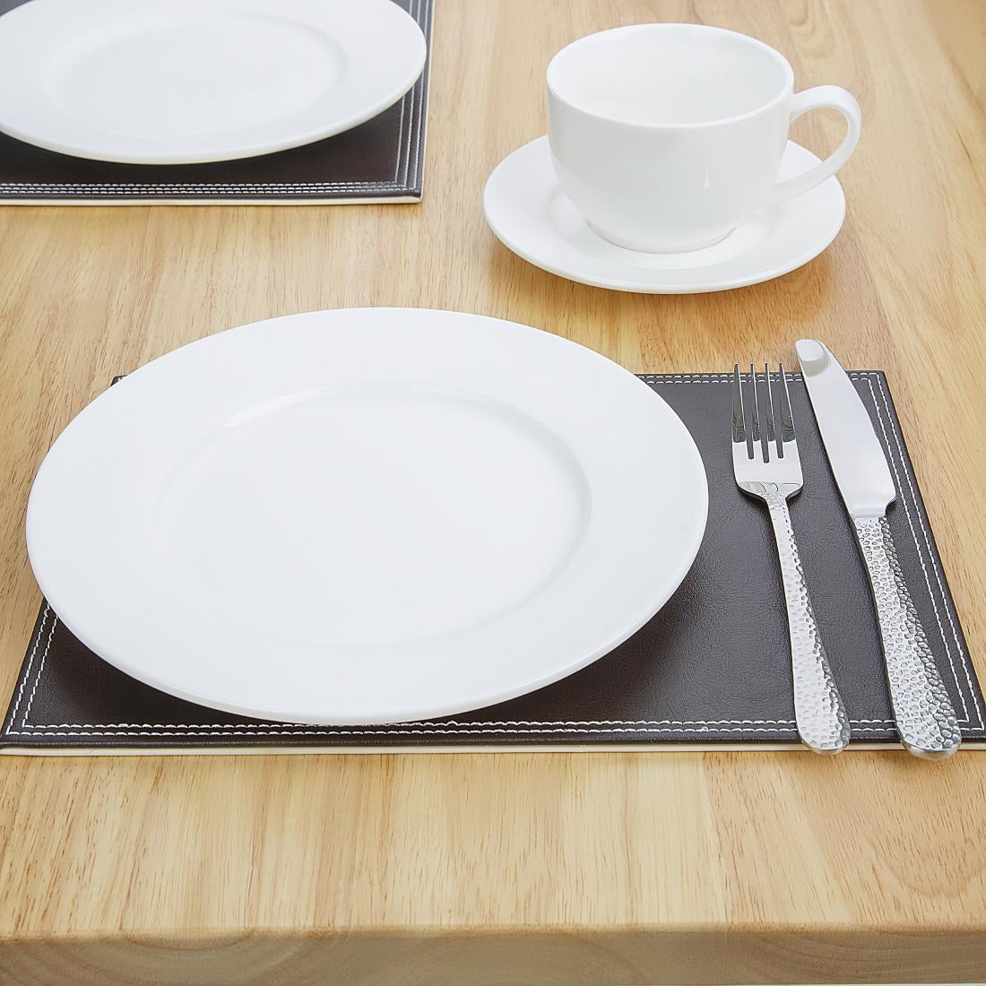 GJ739 Faux Leather Placemats (Pack of 4) JD Catering Equipment Solutions Ltd