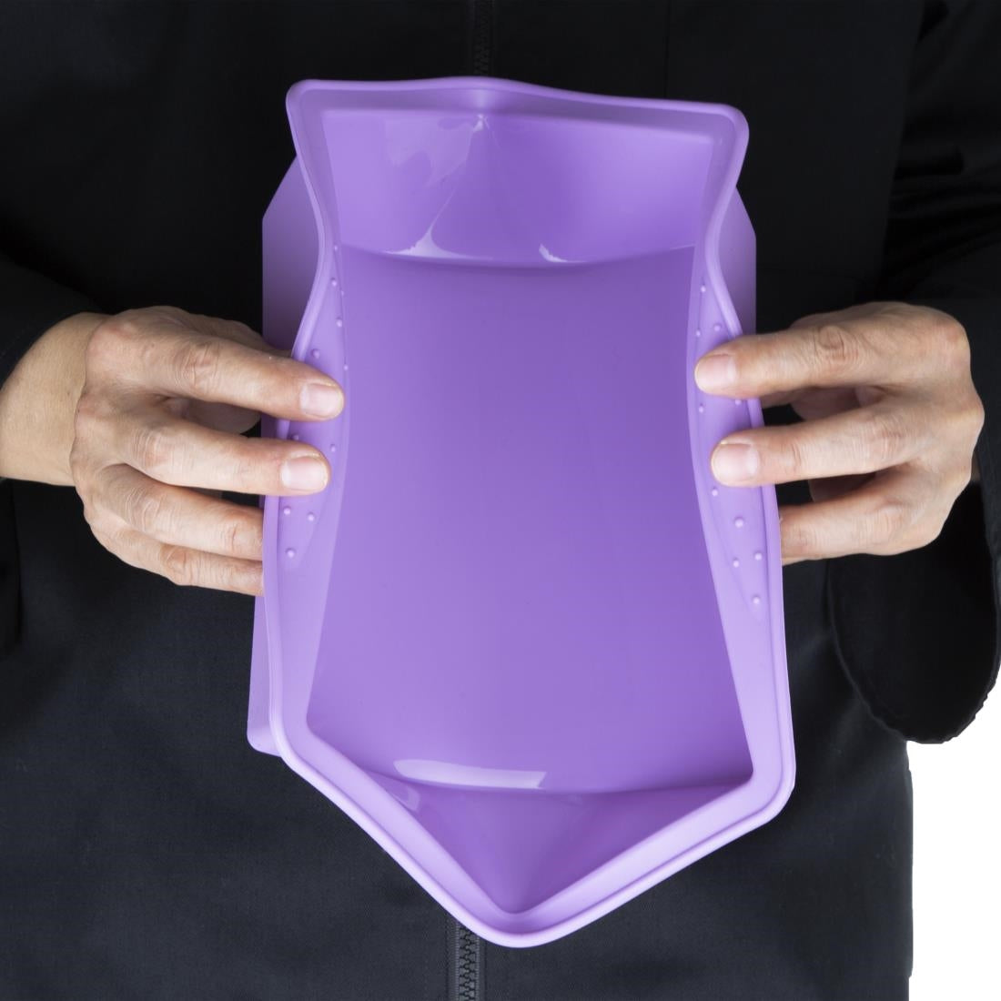 CX049 Hygiplas Flexible Silicone Square Bake Pan Purple 245mm