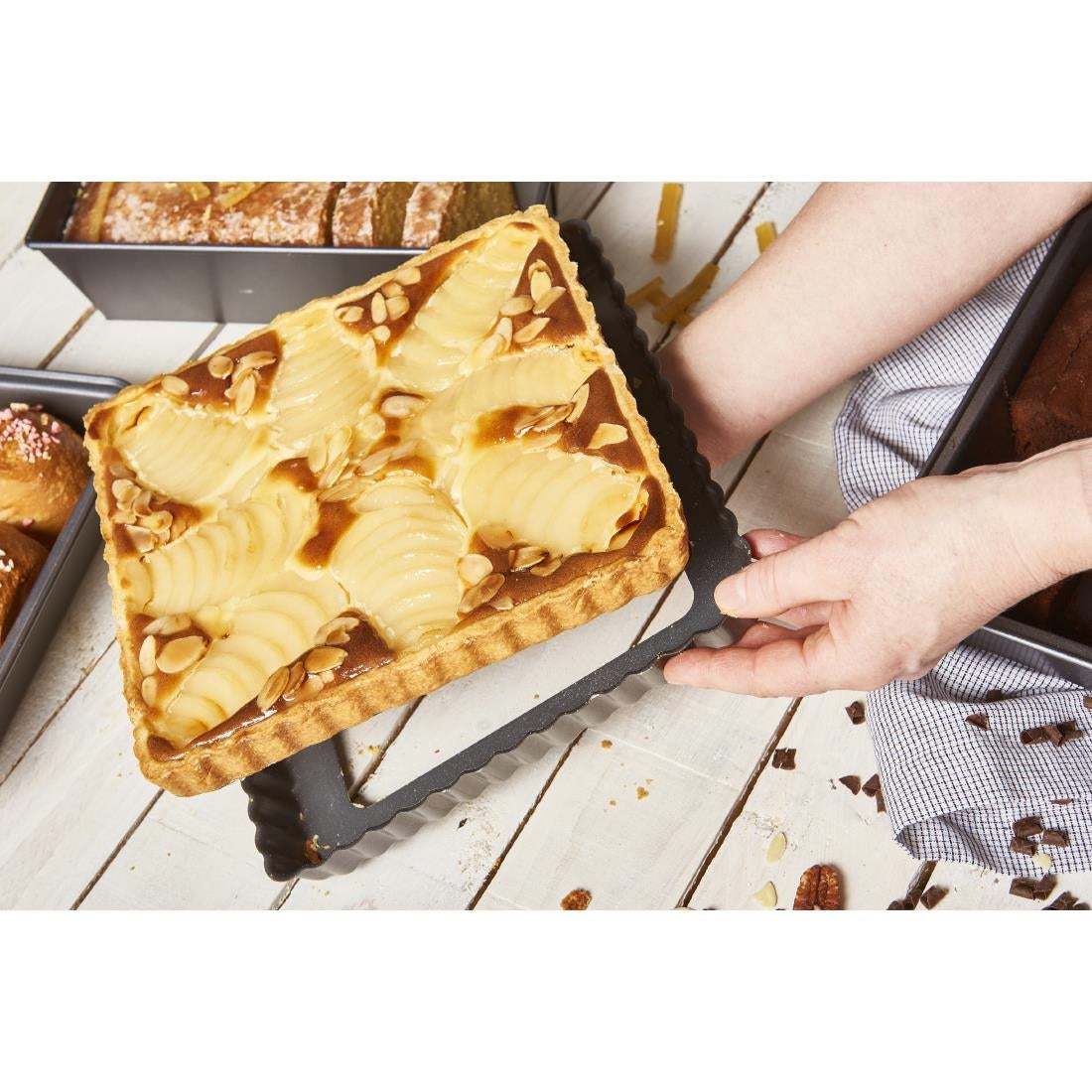 DP744 De Buyer Non-Stick Square Fluted Tart Mould 230mm