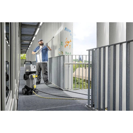 FU086 Karcher Battery High Pressure Cleaner HD 4/11 C BP Without Battery and Charger - JD Catering Equipment Solutions Ltd