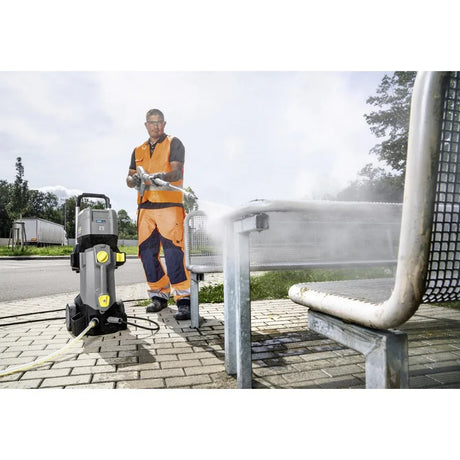 FU086 Karcher Battery High Pressure Cleaner HD 4/11 C BP Without Battery and Charger - JD Catering Equipment Solutions Ltd