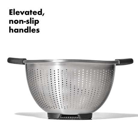 FU274 OXO Steel Colander 2.8Ltr
