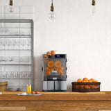 FU649 Zumex Essential Pro Juicer Black 4876