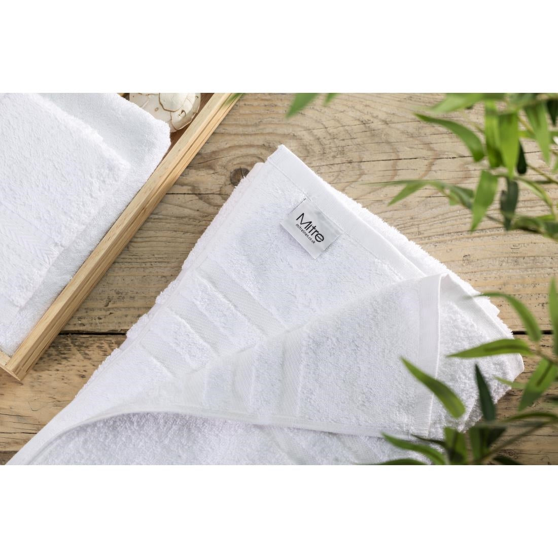 HR078 Mitre Comfort Nova Hand Towel White