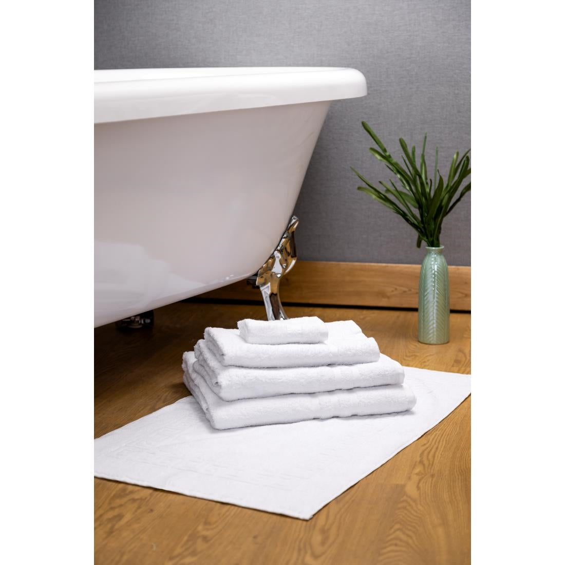 HR078 Mitre Comfort Nova Hand Towel White