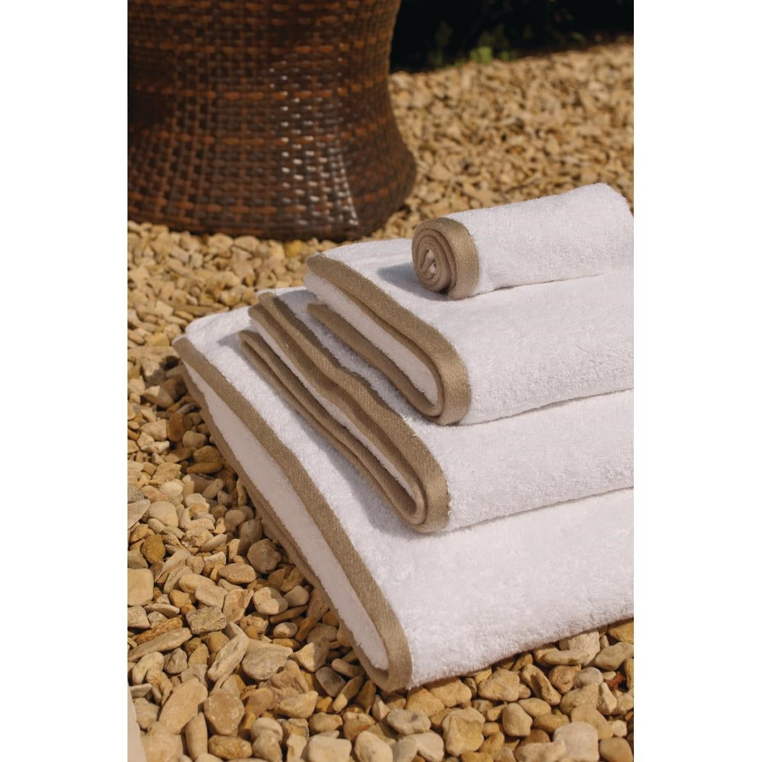 GW314 Mitre Heritage Ambassador Bath Mat White with Taupe Border