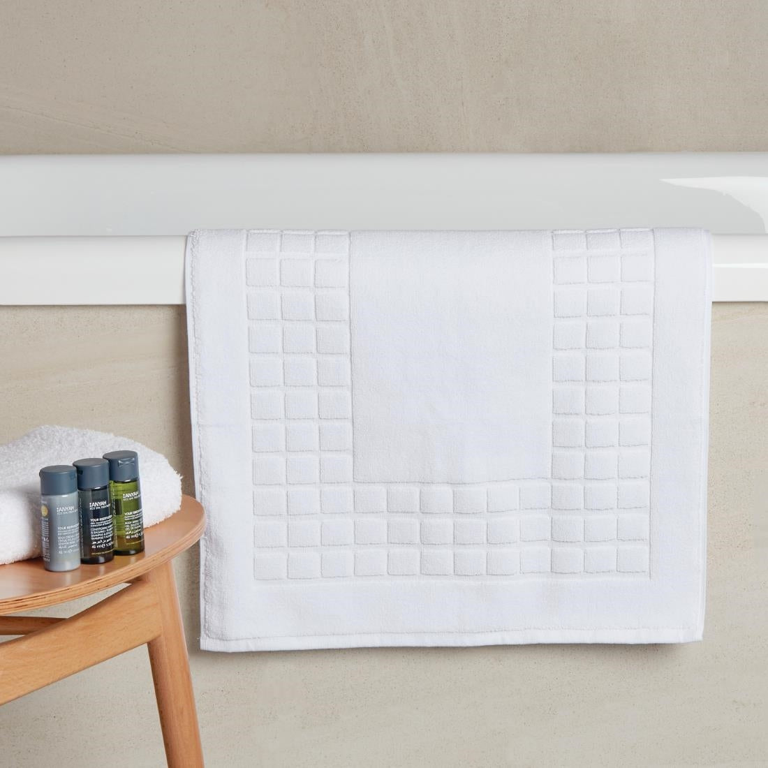 Luxury Savanna/B Towels White - Bath Mat - 50x80cm