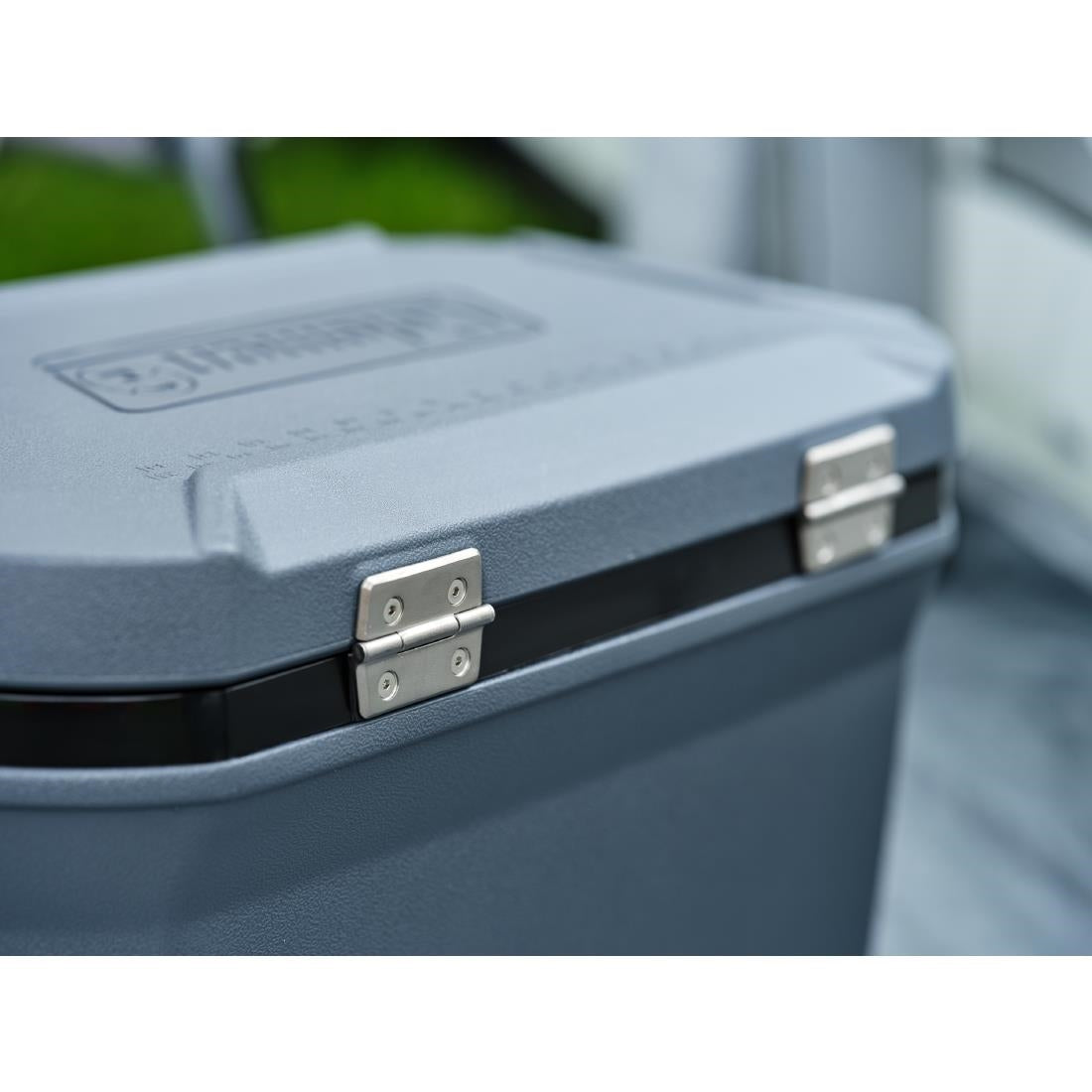 HD125 Coleman Convoy Cooler 55QT