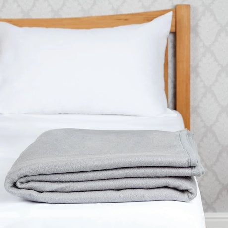 HD346 Comfort Fleece Blanket Grey - JD Catering Equipment Solutions Ltd