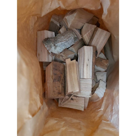 HP292 Big K Smoking Wood Chips Apple Wood Chunks 8Ltr