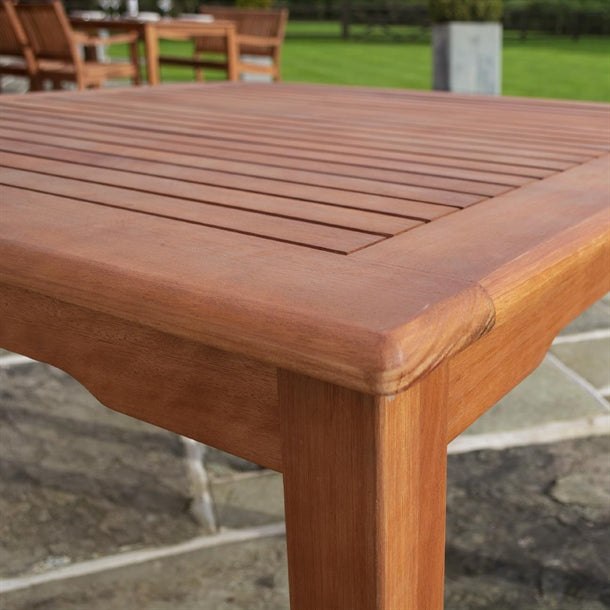 HP880 Rowlinson Willington Square Table