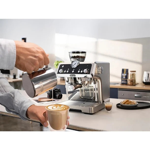 HW192 DeLonghi La Specialista Prestigio Bean to Cup Coffee Machine EC9355.M