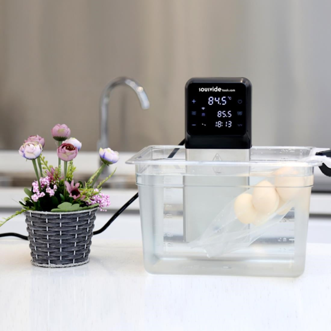 HW489 Sous Vide Tools iVide Plus Junior Sous Vide Cooker with WIFI SVT-01005