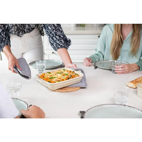 HY003 - Pyrex Ceramic Rectangular Roasting Dish 290x220mm