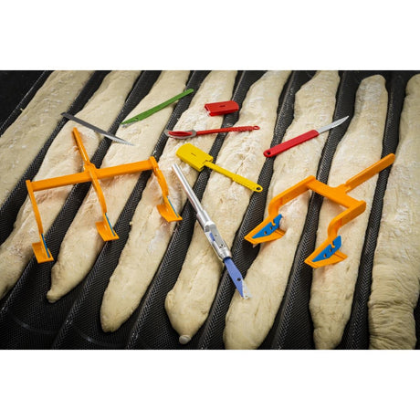 HZ535 - Scaritech Scarinox Knife Red