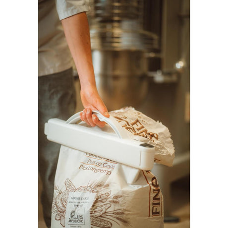 HZ562 - Scaritech Bag Pliers Bagclip Pro White