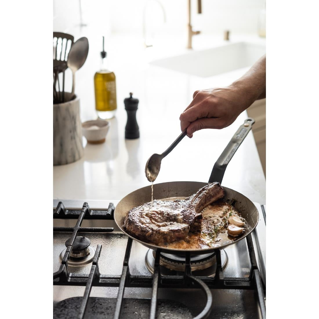 HZ611 - De Buyer Mineral B Steel Steak Frypan 24cm