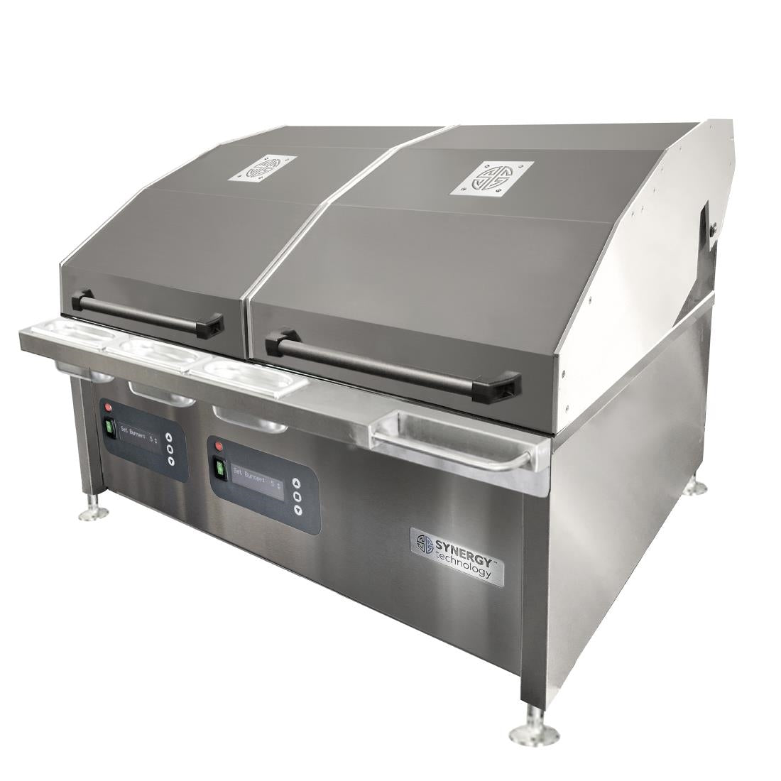 JA963 Synergy CharGo STCGO900 Chargrill Oven with 2 Lids, Slow Cook Shelves & Garnish Rail