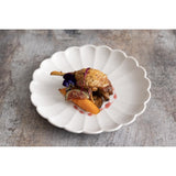JB394 Olympia Bloom White Scalloped Plate - 226x22mm 9" (Box 6)