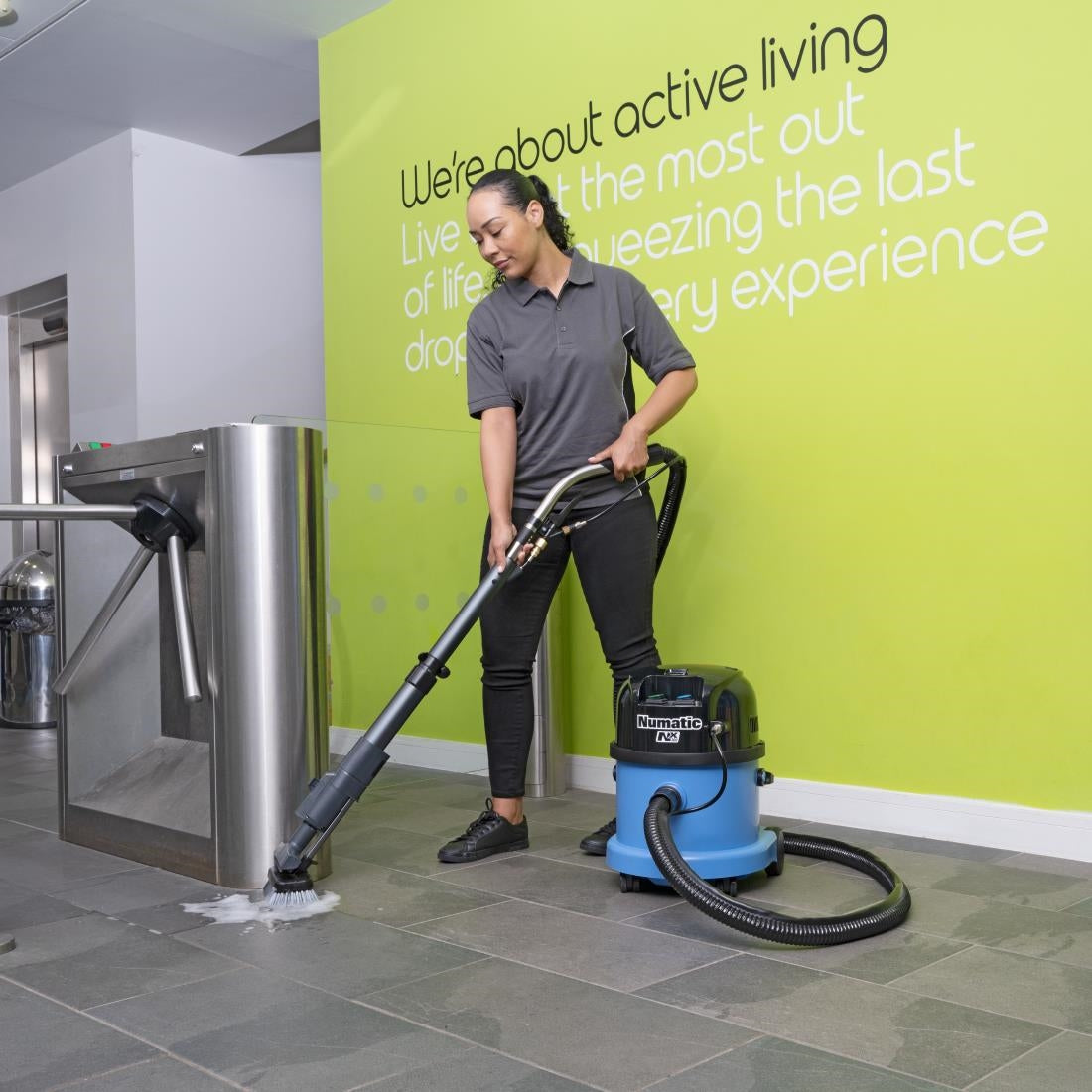 JB904 Numatic Pro Cordless Vacuum for Carpets & Hard Floors CTB370NX (Direct)