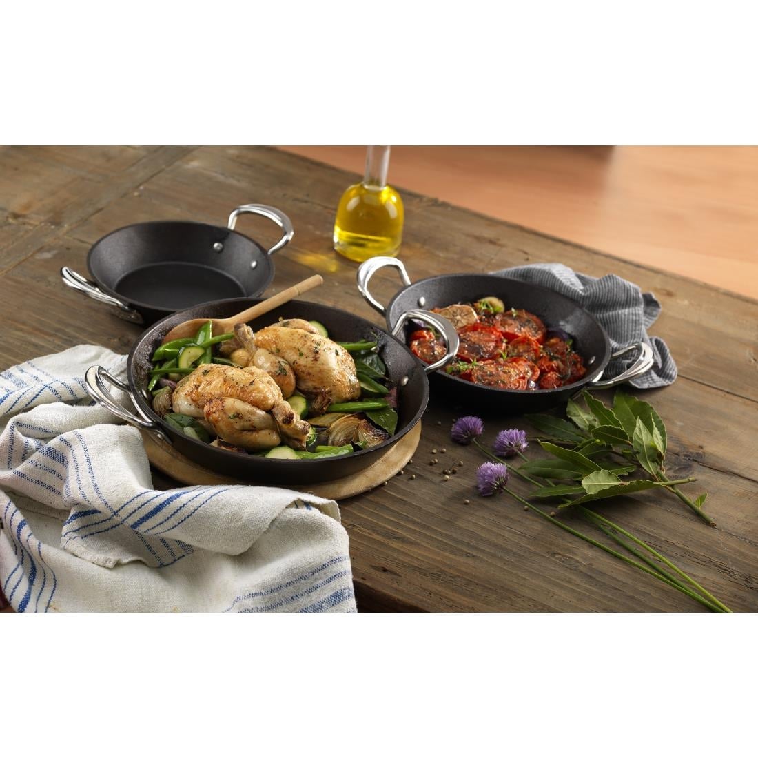 Samuel Groves Cast Iron Double Handled Skillet 24cm