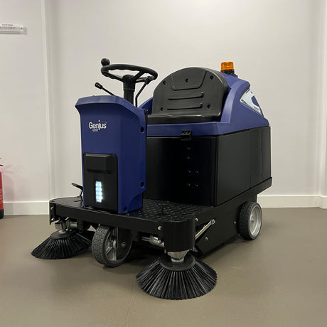 Genius GS52B – Genius GS52B Battery Ride On Sweeper