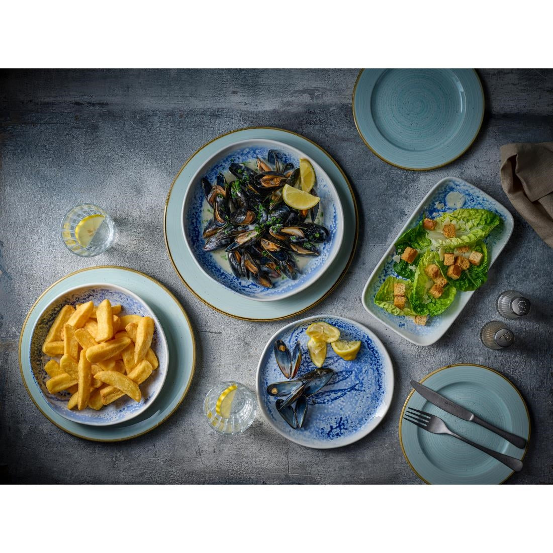 Churchill Inked Fresco Natural Footed Plates Blue 215mm (6 Pack)