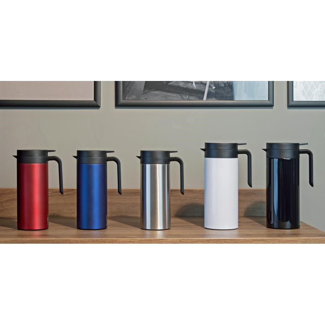 Elia Cylinder-Type Vacuum Jug Black 1.5Ltr