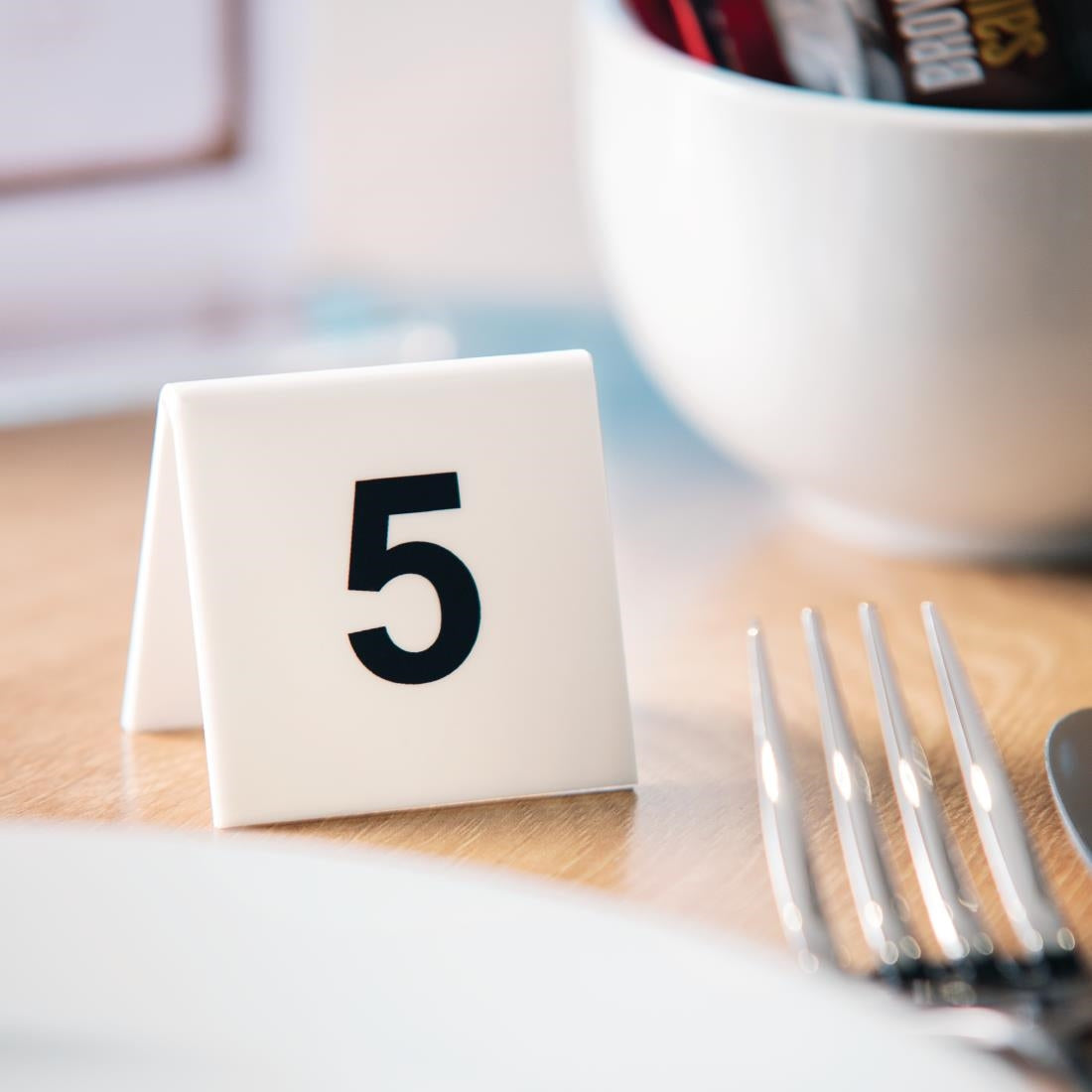 L981 Plastic Table Numbers 1-10