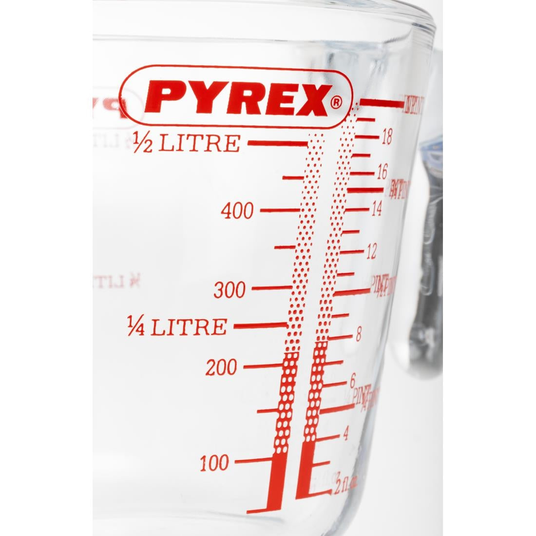 P586 Pyrex Measuring Jug 500ml