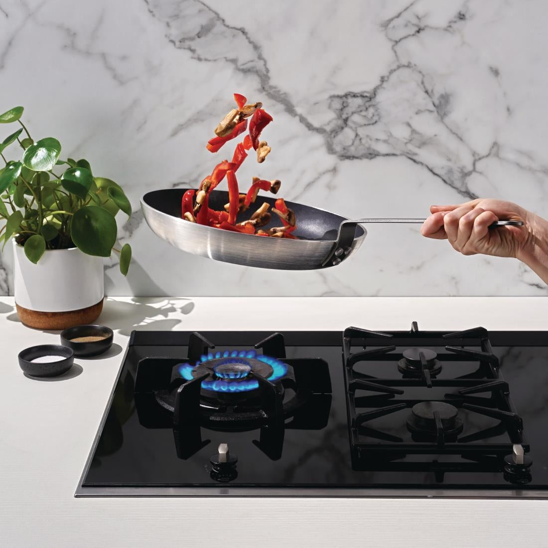 HT981 Vogue Frypan Aluminium Non-stick Teflon Platinum Plus- 300x48mm (11.8''x1.9")