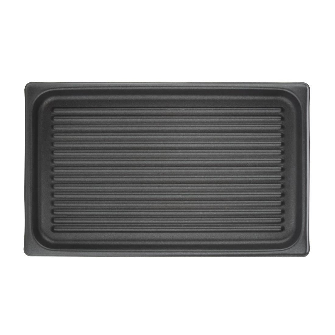 S372 Vogue Ridged Non Stick Baking Sheet