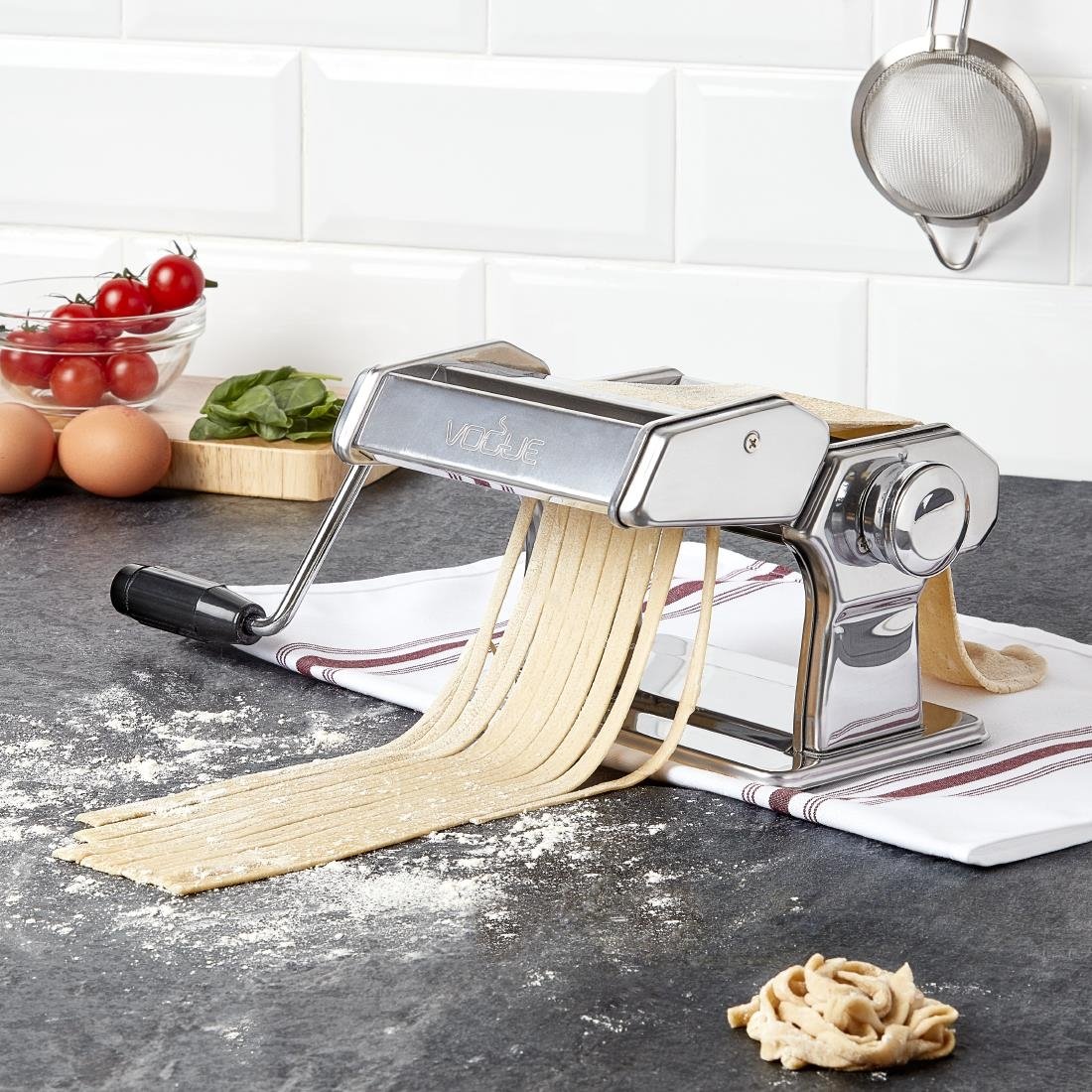 S635 SPECIAL OFFER Vogue Pasta Machine And Ravioli Cutter Combo
