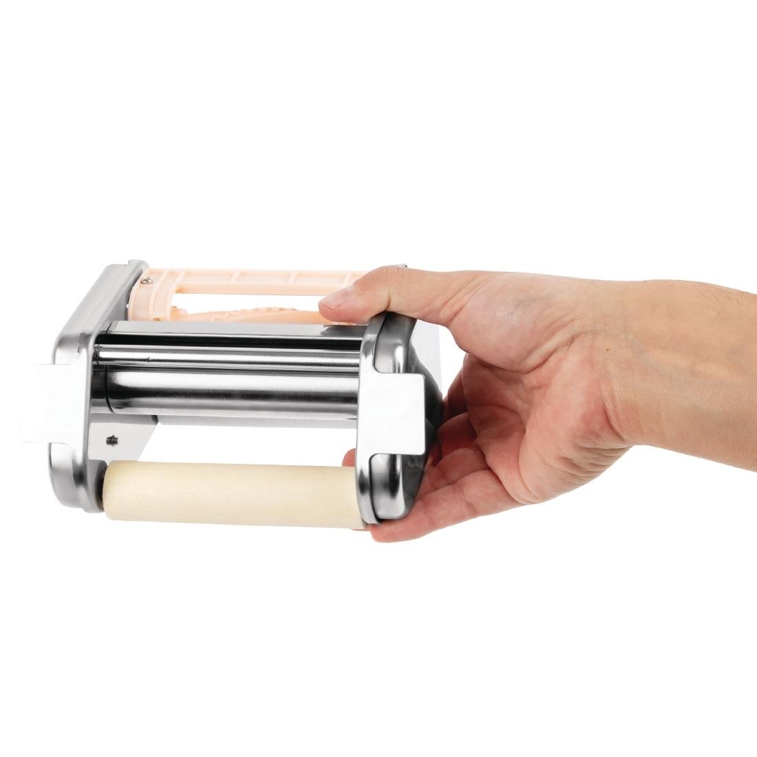 S635 SPECIAL OFFER Vogue Pasta Machine And Ravioli Cutter Combo