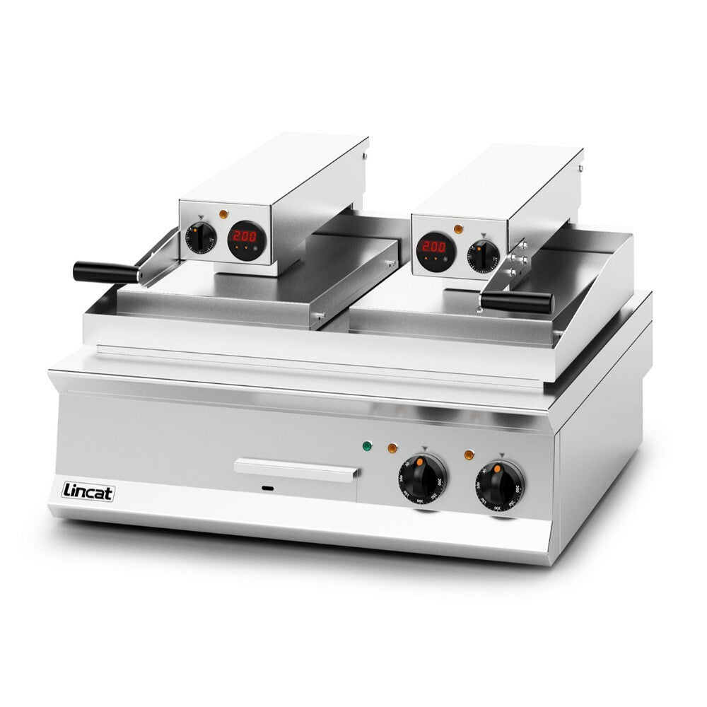 OE8210/R - Lincat Opus 800 Electric Counter-top Clam Griddle - Ribbed Upper Plate - W 800 mm - 17.2 kW