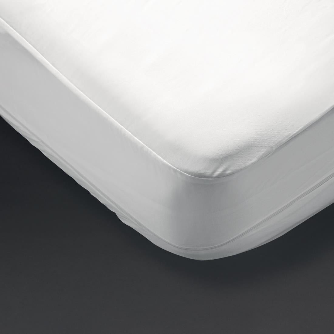 GT724 Mitre Comfort Allerzip Smooth Mattress Protector Single