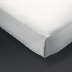 GW923 Mitre Comfort Cairo Flat Sheet White 180cm - JD Catering Equipment Solutions Ltd